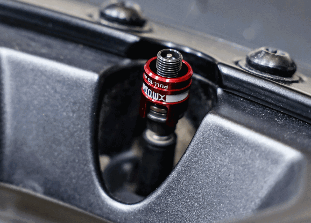 Load video: &lt;p&gt;The Apex Designs Rapid Connect Valve is the simplest retrofit for fast, hassle-free tyre deflation.&lt;/p&gt;&lt;p&gt;It installs directly onto your existing valve stem—no removing tyres, no constant pulling valve cores. &lt;/p&gt;&lt;p&gt;Fit it once, then air down in seconds.&lt;/p&gt;